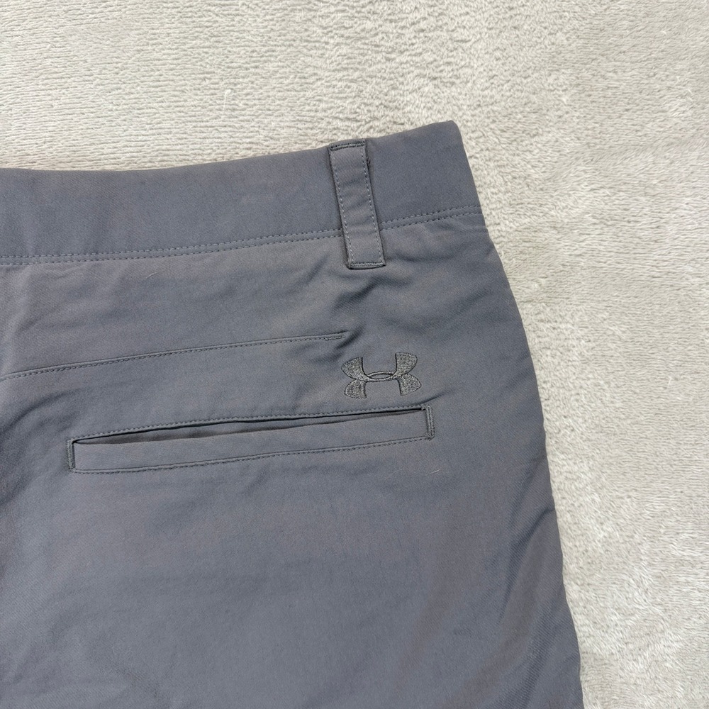 Wisconsin Badgers Shorts 34 Gray Mens Under Armour Match Play Golf College NCAA - Picture 5 of 13